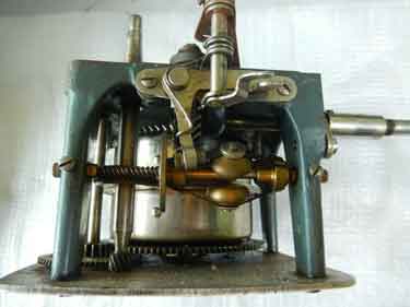 Lever control governor